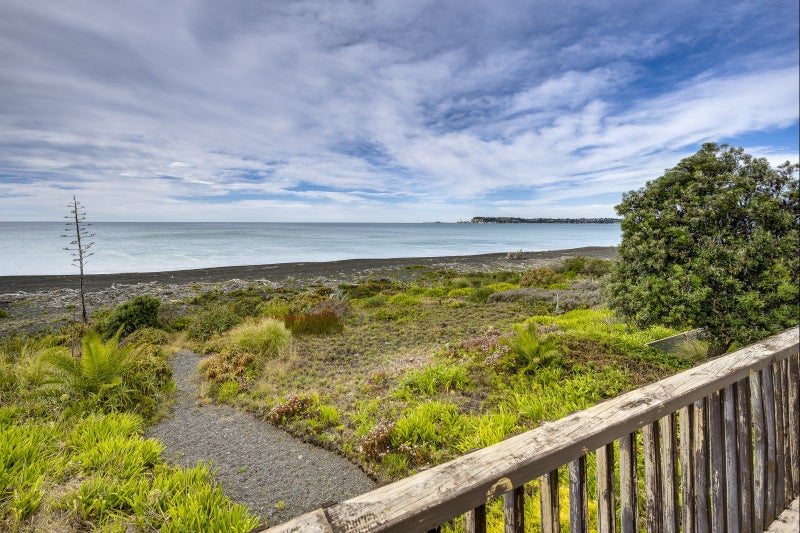 42 Ferguson Street North, Bay View, Napier - Carousel 2