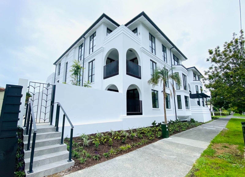 204/2 Tagalad Road, Mission Bay, Auckland - Carousel 1