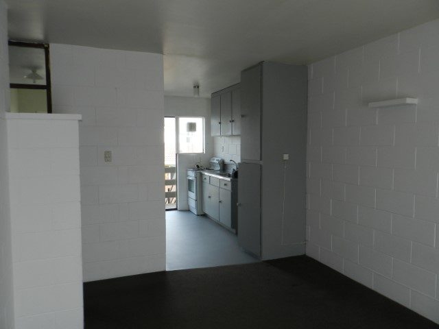 236 Old Farm Road, Hamilton East, Hamilton - Carousel 2