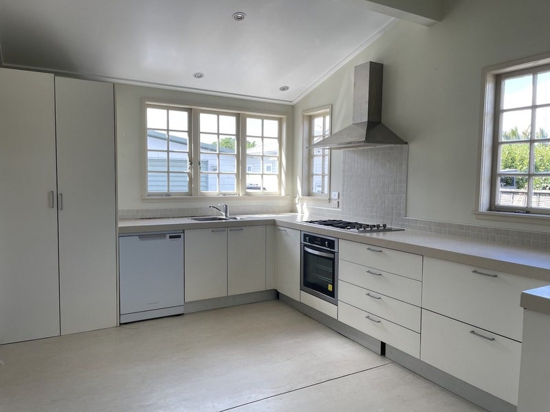 5 Fernleigh Avenue, Royal Oak, Auckland - Carousel 16