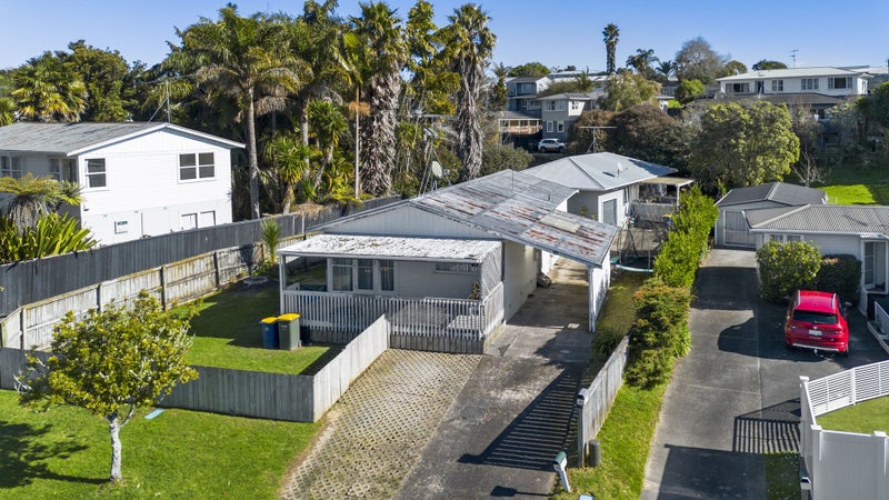 48 Lauderdale Road, Birkdale, Auckland - Carousel 1