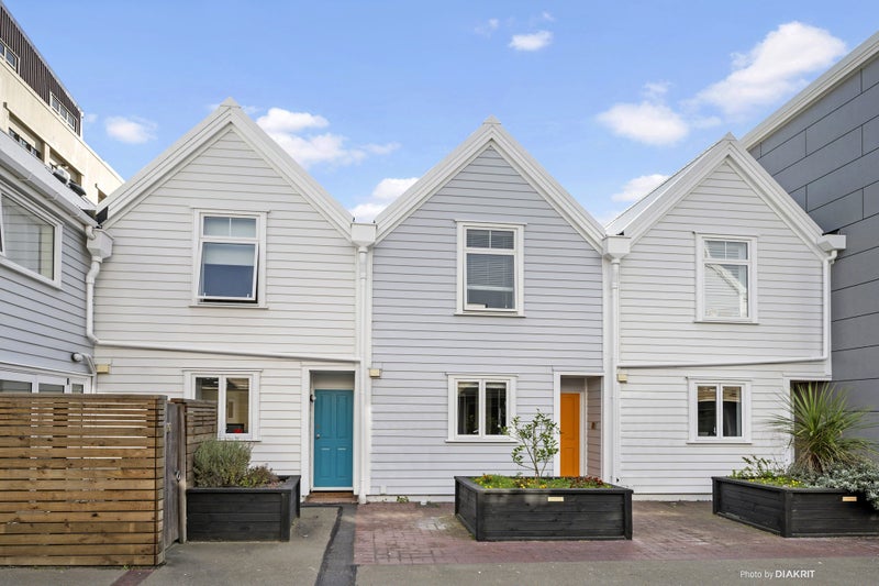 42/35 Pirie Street, Mount Victoria, Wellington - Carousel 1