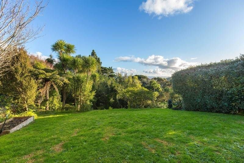 12 Waipa Street, Birkenhead, Auckland - Carousel 2