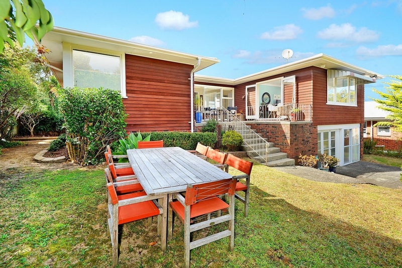 75 Lake Road, Northcote, Auckland - Carousel 1