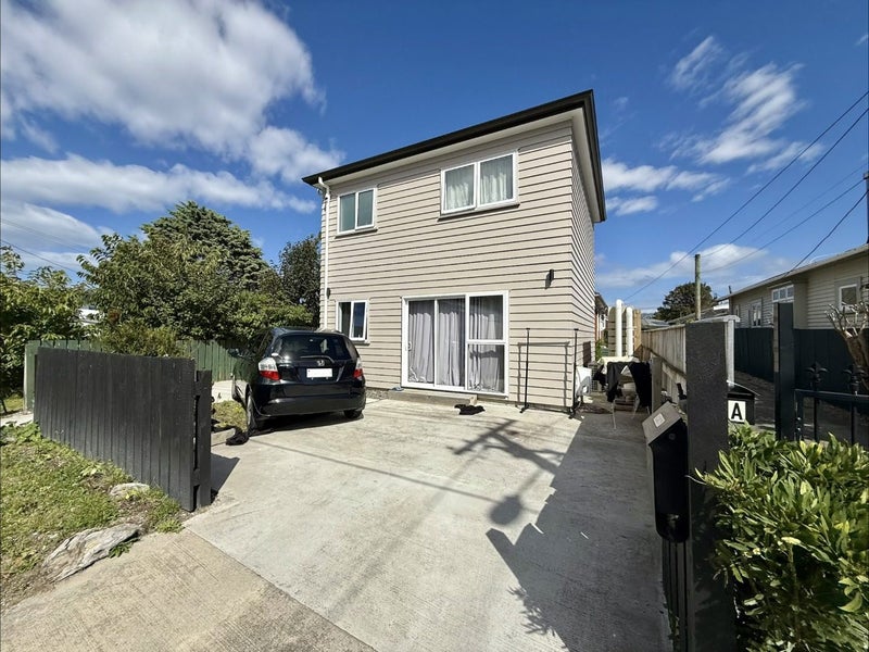 9A Raymond Terrace, Fairfield, Lower Hutt - Carousel 1