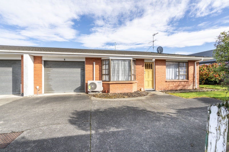 16E Clyde Street, Winton, Winton - Carousel 1