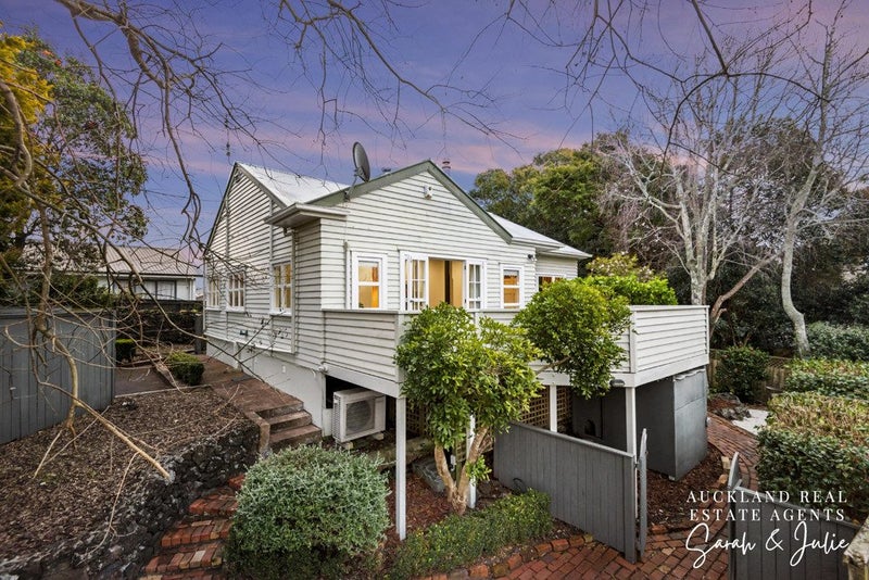 15A Sainsbury Road, Mount Albert, Auckland - Carousel 1