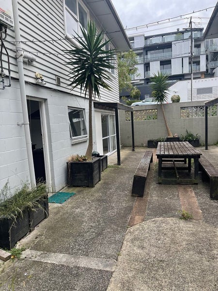 1/36 Scanlan Street, Grey Lynn, Auckland - Carousel 2