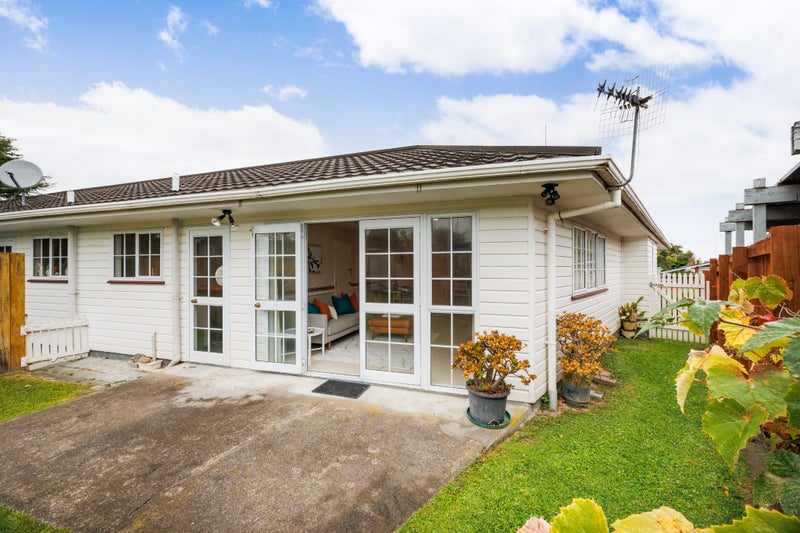 42A Pinedale Parade, Milson, Palmerston North - Carousel 1