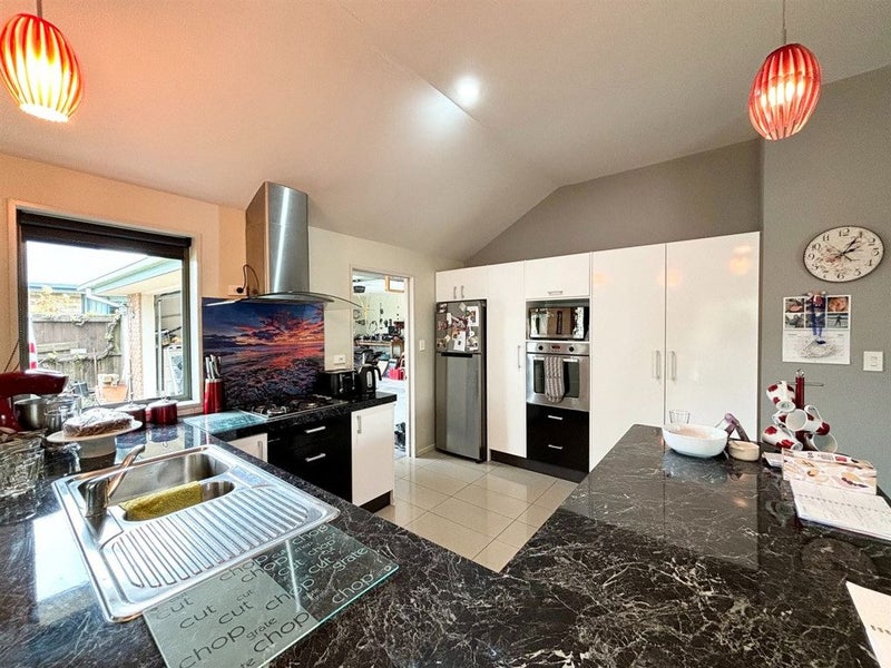 14 Riegler Place, Belfast, Christchurch - Carousel 2