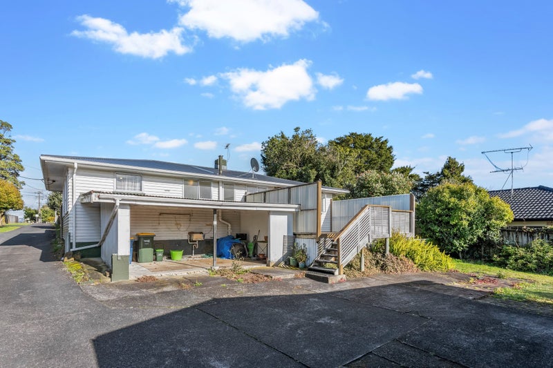 35 Flanshaw Road, Te Atatu South, Auckland - Carousel 13