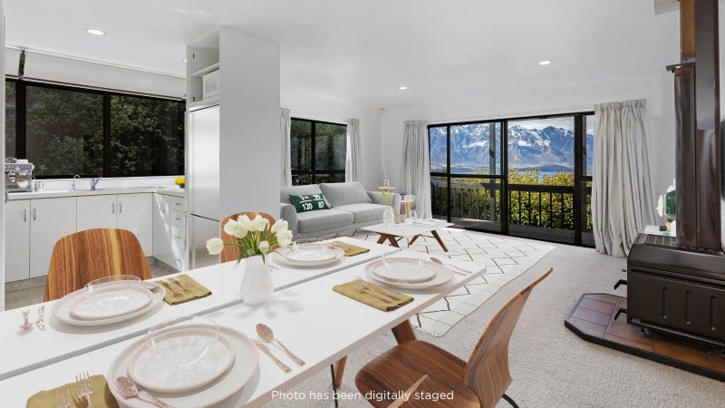 52 Wynyard Crescent, Fernhill, Queenstown - Carousel 2