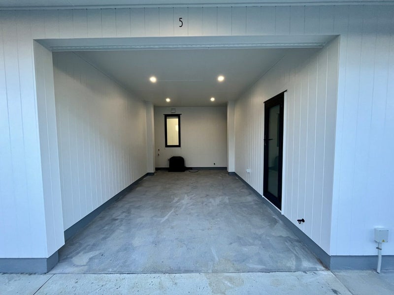 5/10 Fairclough Road, Beach Haven, Auckland - Carousel 13