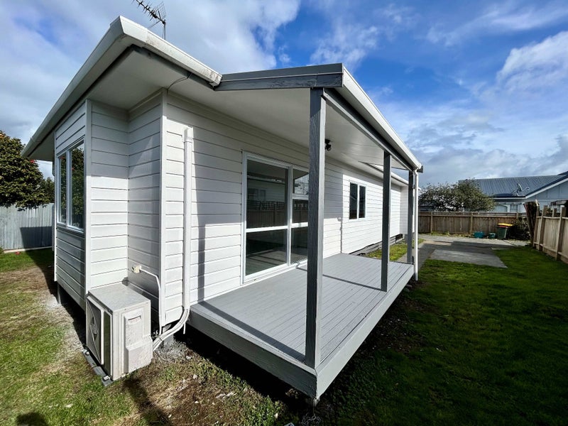 76 Wellington Street, Hamilton East, Hamilton - Carousel 2