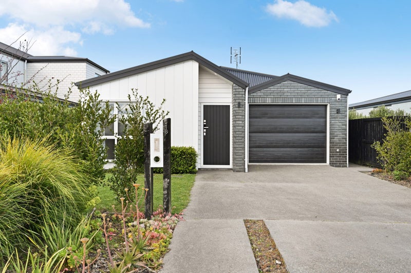 518 Webb Drive, Chartwell, Hamilton - Carousel 2