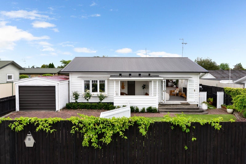 11 Winter Street, Fairfield, Hamilton - Carousel 1