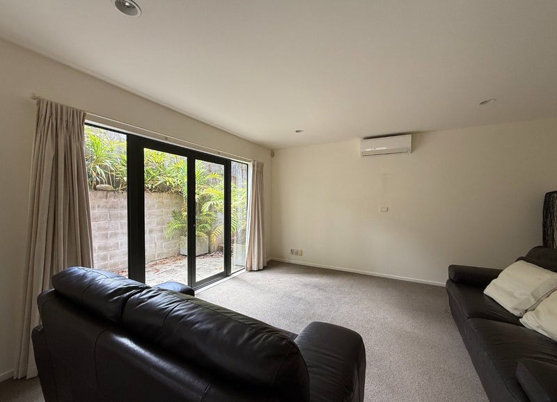 2/119 Ocean View Road, Hillcrest, Auckland - Carousel 2