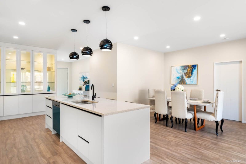 2 Jeroboam Loop, Kumeū - Carousel 1