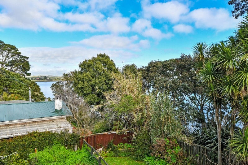 44 McLeod Road, Weymouth, Auckland - Carousel 15
