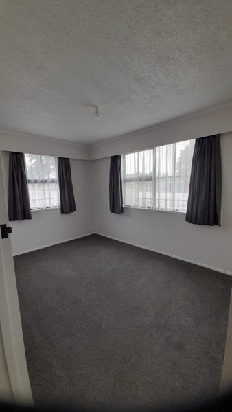 35 Amberley Avenue, Westbrook, Palmerston North - Carousel 2