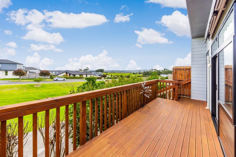 7 Kapuarangi Lane, Papakura, Papakura - Carousel 1