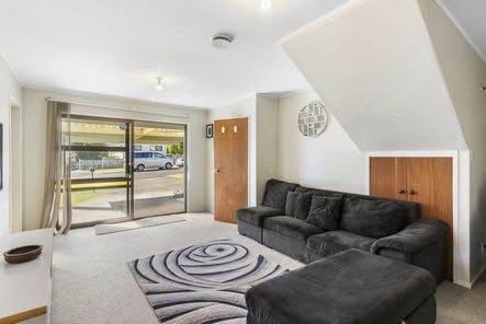 1/9 Malte Brun Place, Papatoetoe, Auckland - Carousel 9
