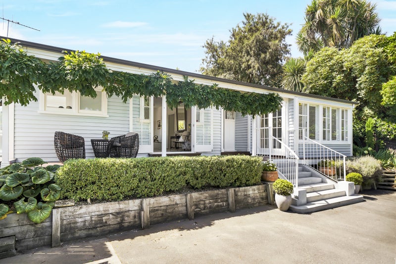 45 Waimea Terrace, Beckenham, Christchurch - Carousel 1