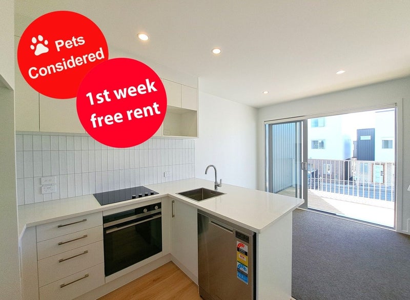 71 Ngae Place, Mangere East, Auckland - Carousel 1