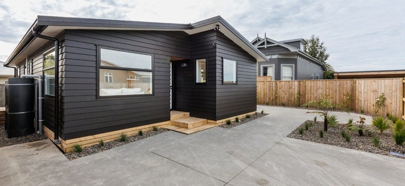 33A Botanical Road, Takaro, Palmerston North - Carousel 18