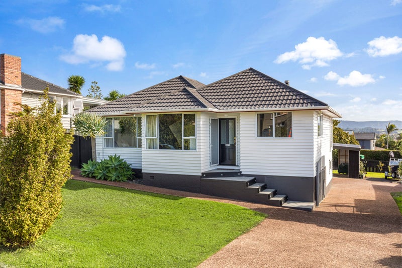 29 Pleasant Road, Glen Eden, Auckland - Carousel 2