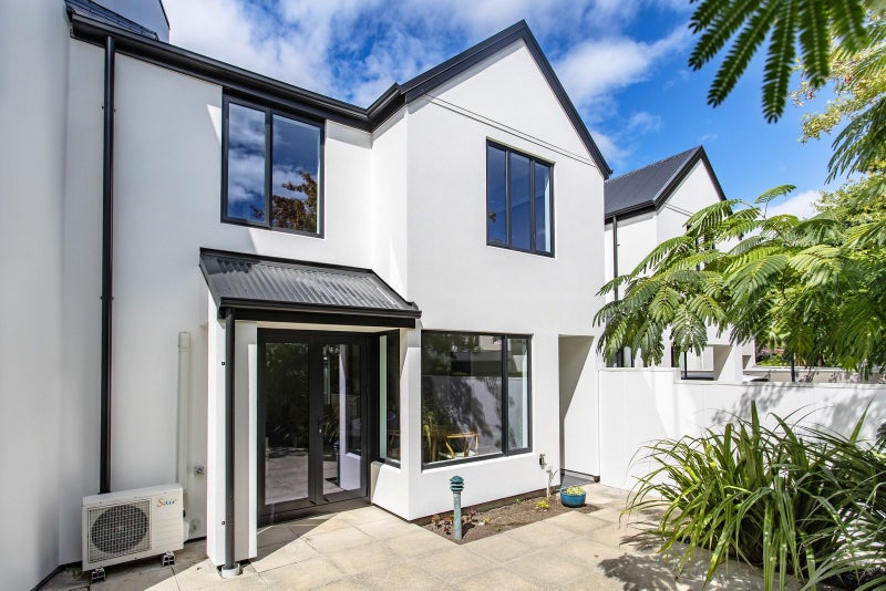 3 Oakford Close, Riccarton, Christchurch - Carousel 1