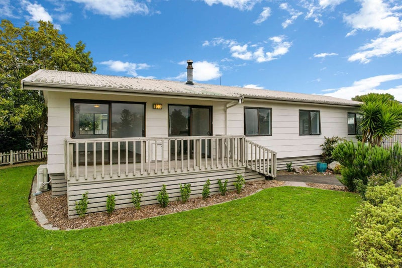 10 Camellia Drive, Ngongotaha, Rotorua - Carousel 1