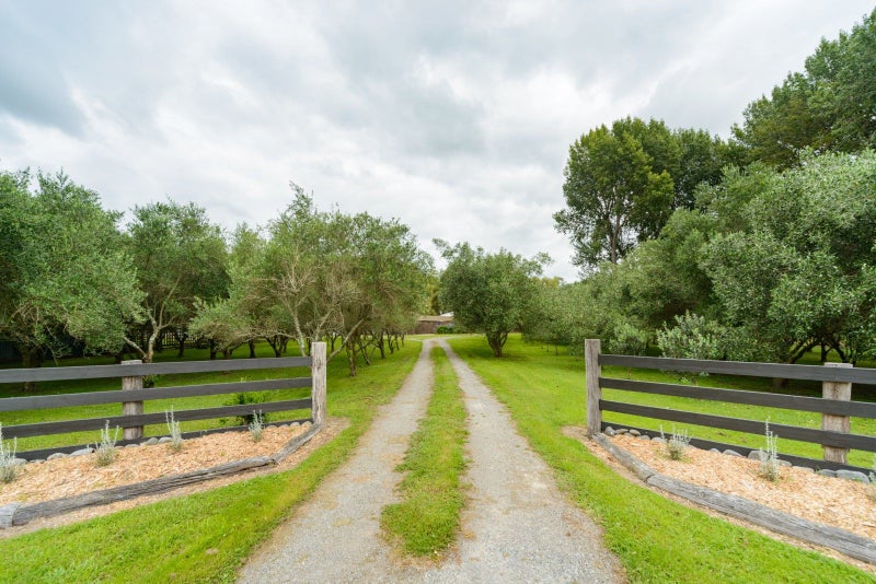 1633 State Highway 3, Awahuri, Palmerston North - Carousel 42