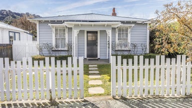 31 Tarikaka Street, Ngaio, Wellington - Carousel 1