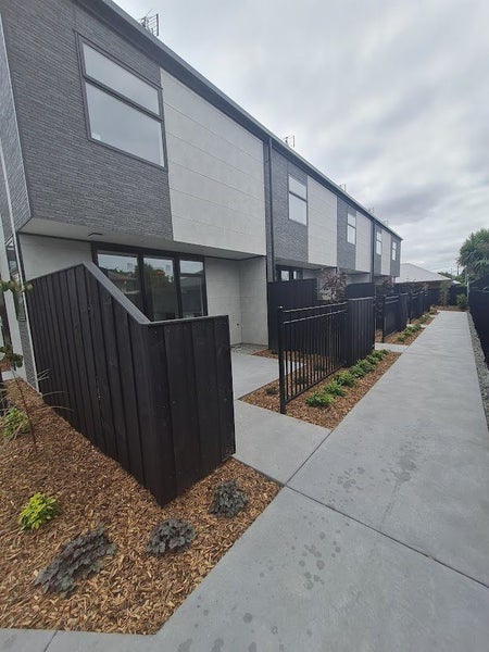 4/35 Buffon Street, Waltham, Christchurch - Carousel 1