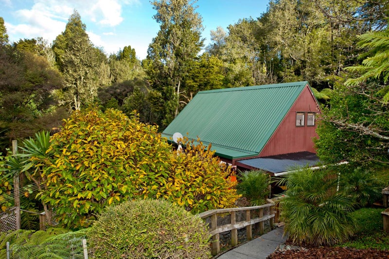 19 Caram Place, Birkenhead, Auckland - Carousel 2