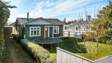 30 Rogers Street, Blenheim - Carousel 1