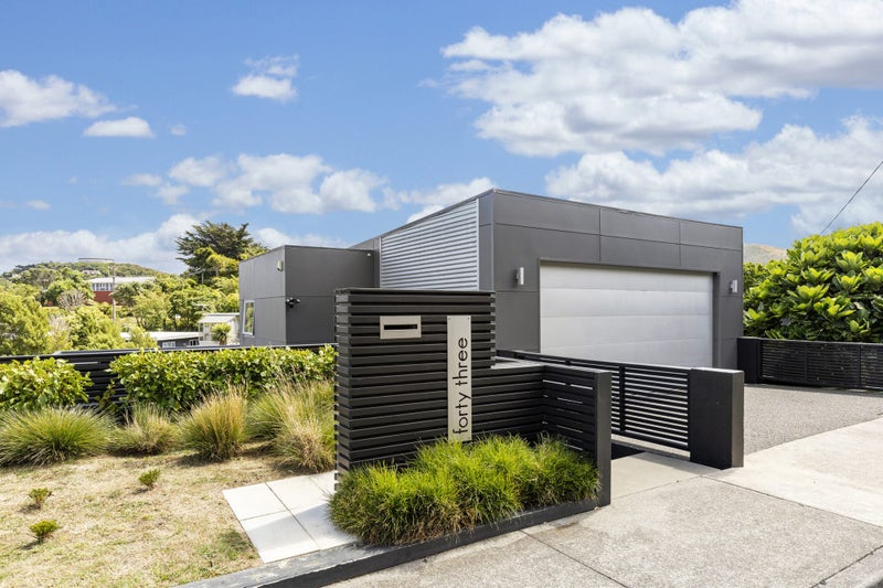 43 Poto Road, Normandale, Lower Hutt - Carousel 1