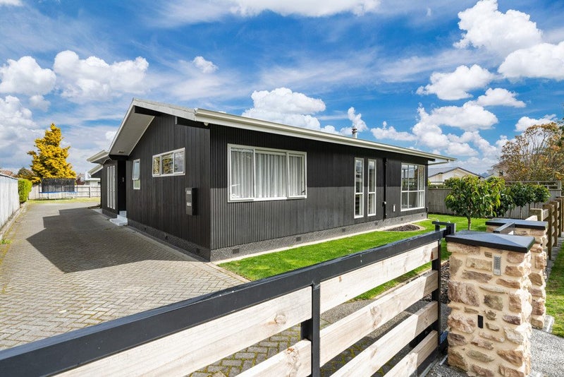 9 Charles Crescent, Rainbow Point, Taupo - Carousel 2