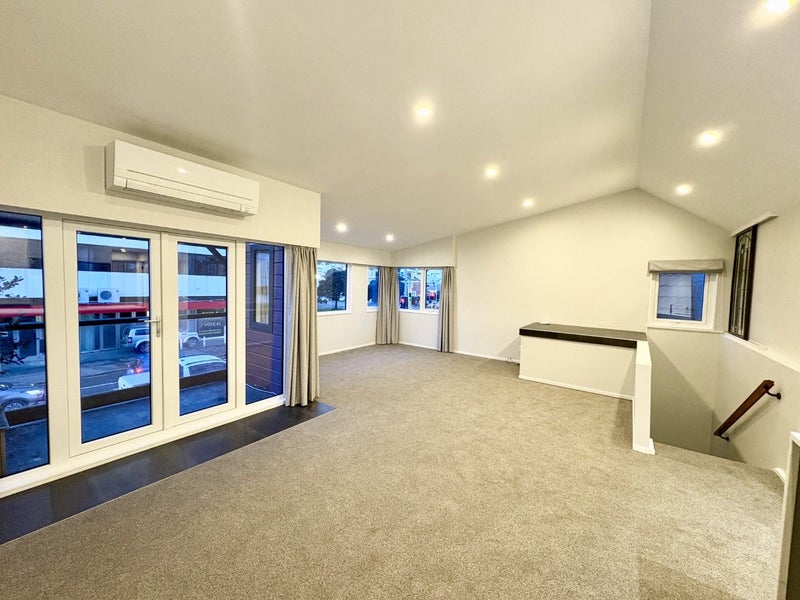 2/1 Vivian Street, Te Aro, Wellington - Carousel 2
