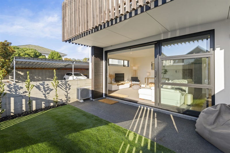 3/11 Exeter Street, Merivale, Christchurch - Carousel 2