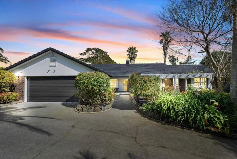 322 Point View Drive, Dannemora, Auckland - Carousel 1