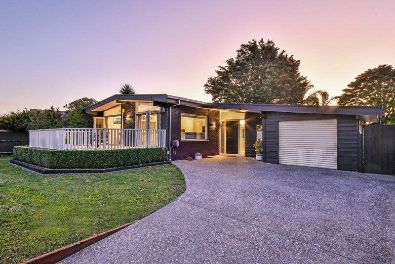 27 Magnolia Avenue, Opaheke, Papakura - Carousel 1