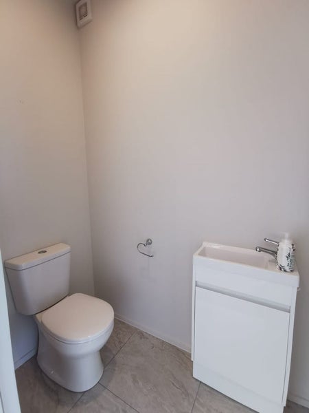 9 Aeronautic Road, Takanini, Auckland - Carousel 15
