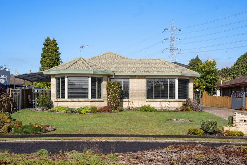 103 Rushgreen Avenue, Pahurehure, Papakura - Carousel 1