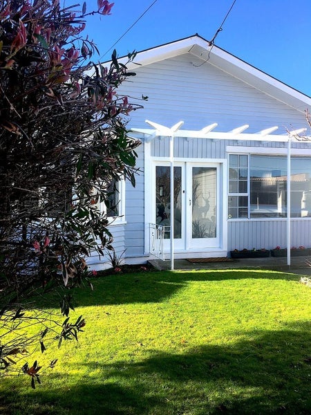74 Hobart Street, Miramar, Wellington - Carousel 1
