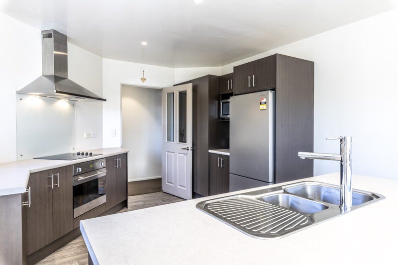 6 Punga Lane, Parklands, Christchurch - Carousel 2