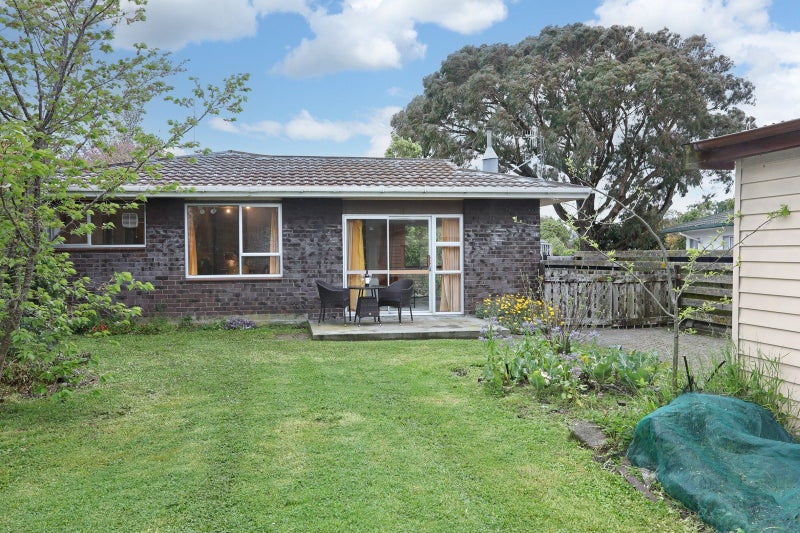 29 Paradise Place, Milson, Palmerston North - Carousel 21