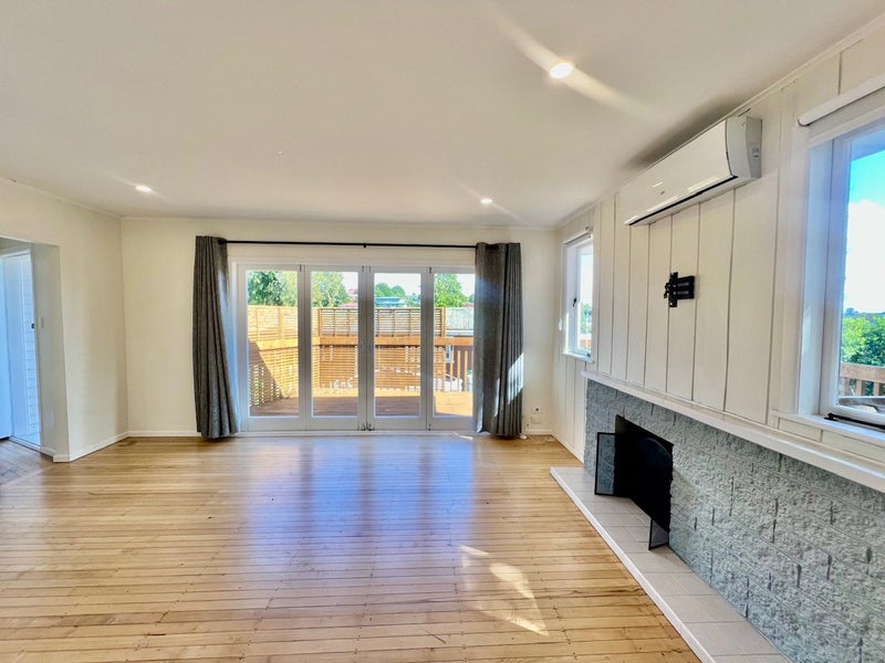 7 Condliffe Place, New Windsor, Auckland - Carousel 1