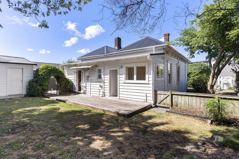 12 Mount Smart Road, Royal Oak, Auckland - Carousel 2